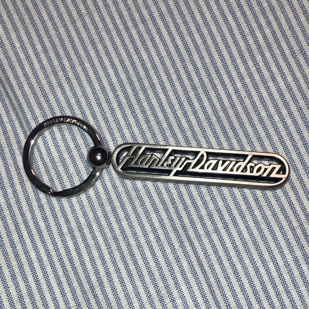 Harley Davidson used keychain with Harley Davidson on the design metal